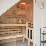 Brigg & Schoner Апартаменты *