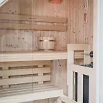 Brigg & Schoner Апартаменты