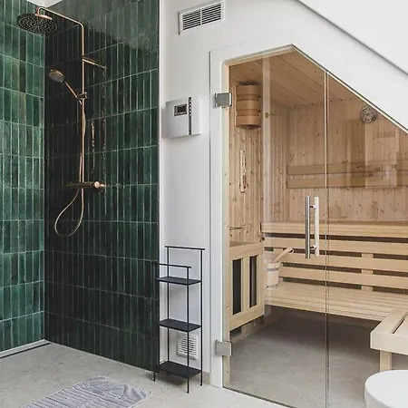 Brigg & Schoner Apartment *