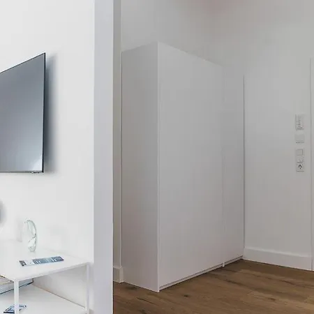 Brigg & Schoner Apartment *