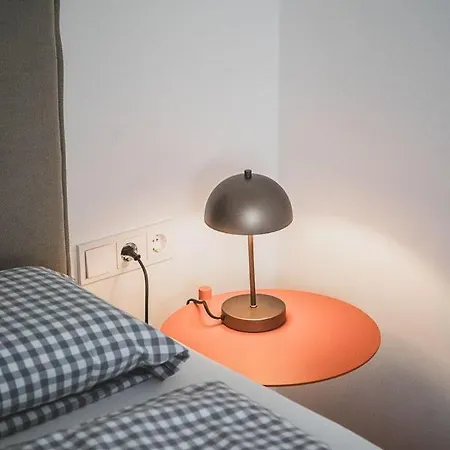 Brigg & Schoner Apartment